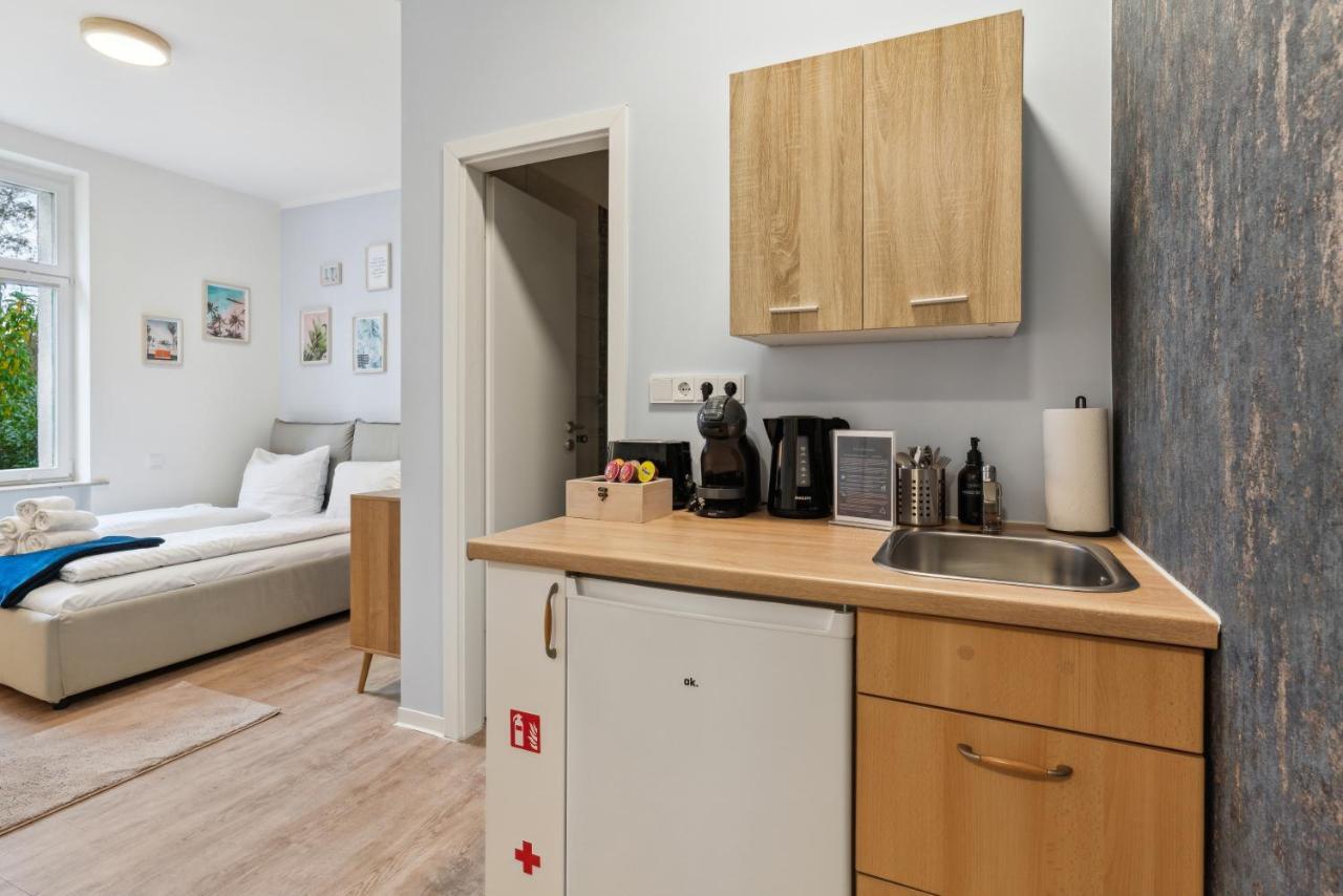 Vorstadtoase - 2 Personen - Eichwalde, Naehe Ber - Queensize-Bett, Netflix, Parken Dış mekan fotoğraf